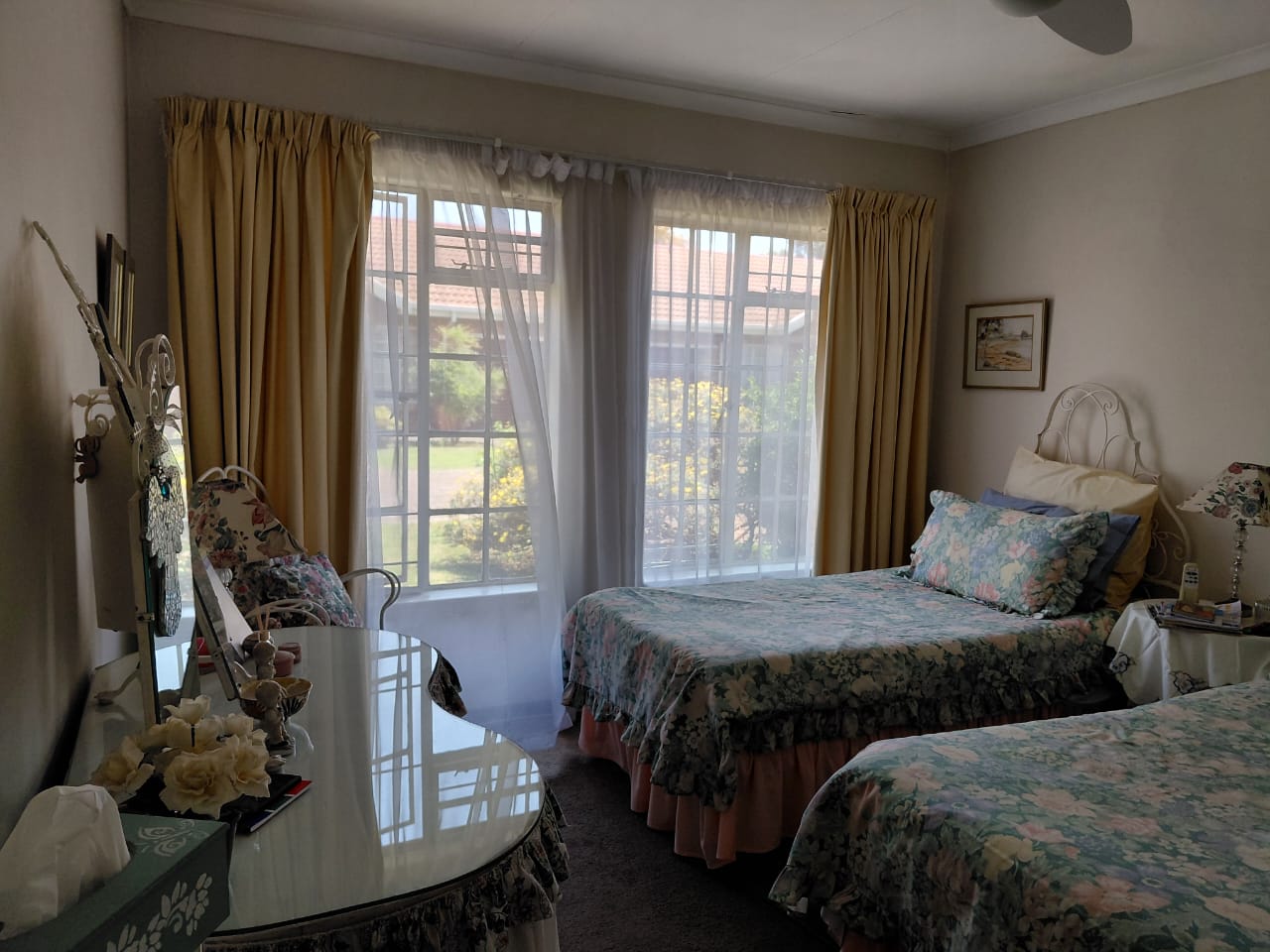 Three Rivers – Bataleur 4 : Stunning two bedroom retirement unit for sale