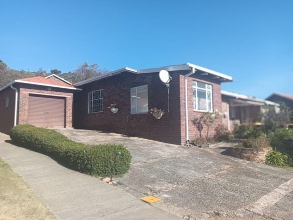 Unit F08: Beautiful 1 Bedroom retirement unit for sale in Advent Haven Retirement Village.