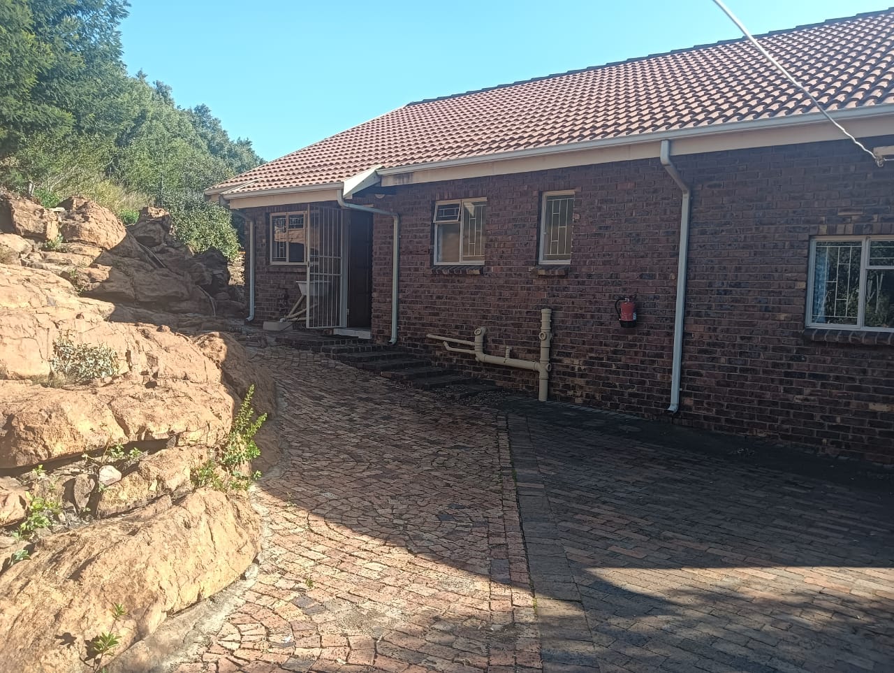 Unit H05: Stunning 3 Bedroom Retirement Unit For Sale inside Advent Haven Retirement Village.