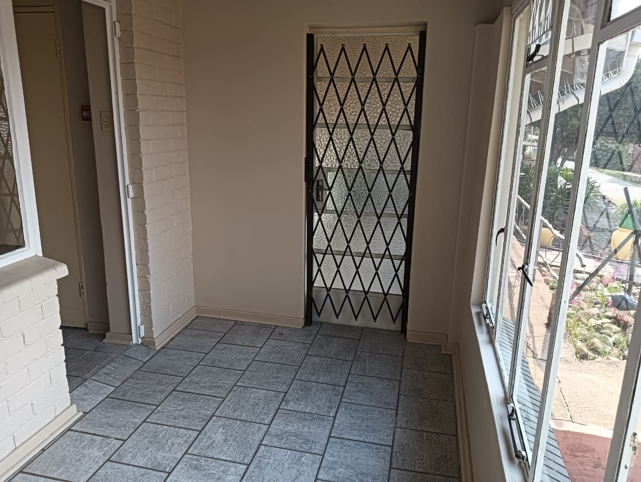 4 Unit Edmed A : Stunning 2 Bedroom Retirement Unit To Rent inside Advent Haven Retirement Village.