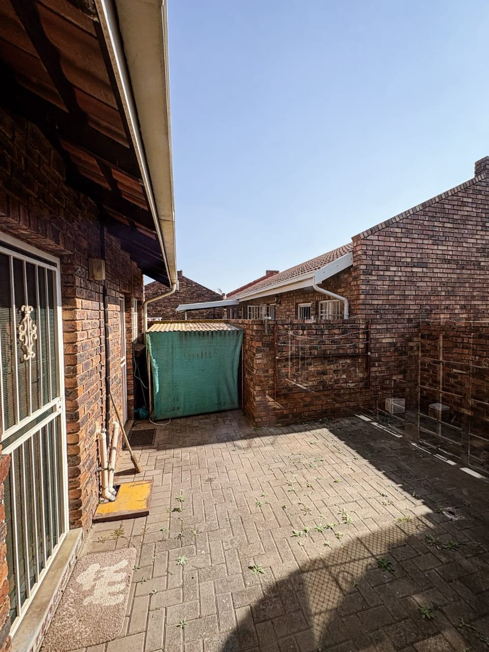 Three Rivers – Diederik 7 : Lovely one bedroom retirement unit for sale.
