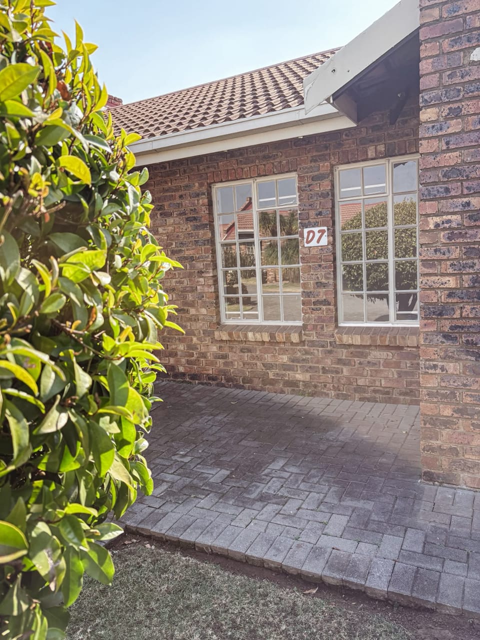 Three Rivers – Diederik 7 : Lovely one bedroom retirement unit for sale.