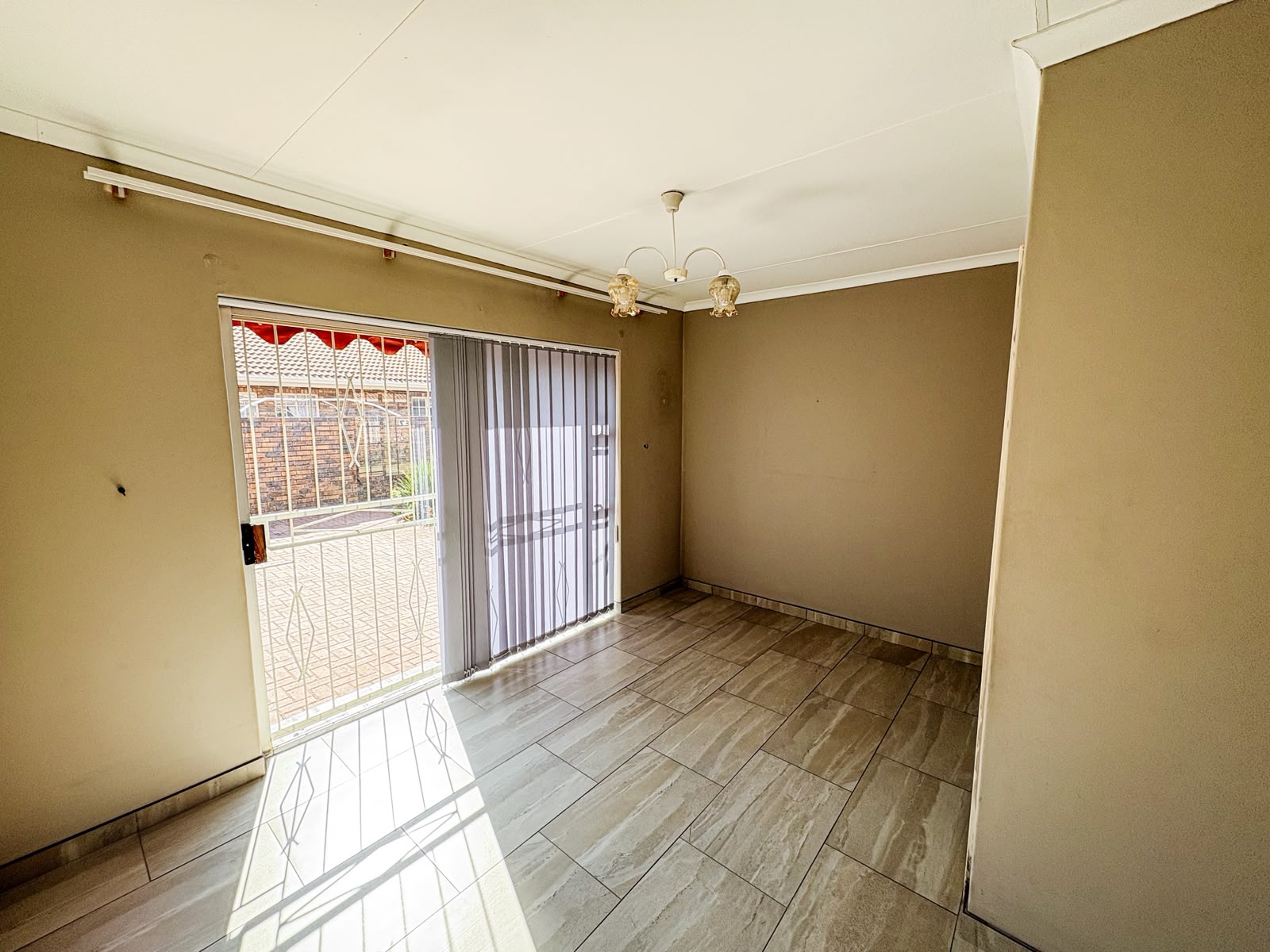Three Rivers – Fisant 2 : Stunning retirement unit for sale.