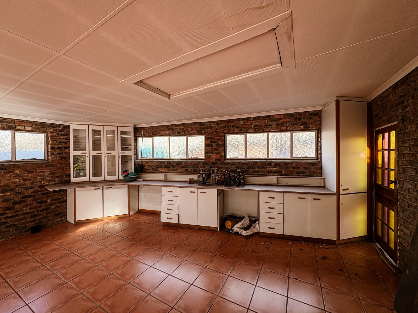 Three Rivers – Tiemiesingel 4 : Beautiful one bedroom retirement unit for sale.