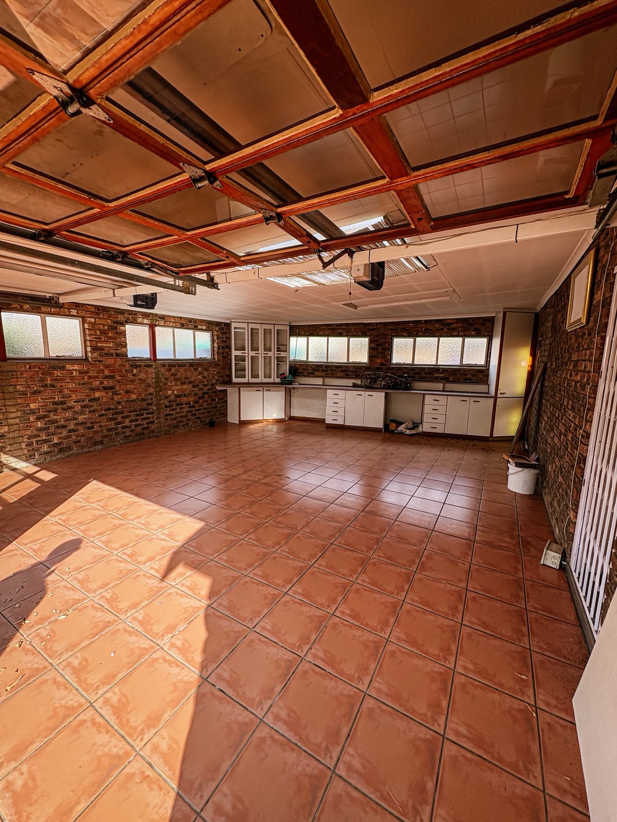 Three Rivers – Tiemiesingel 4 : Beautiful one bedroom retirement unit for sale.