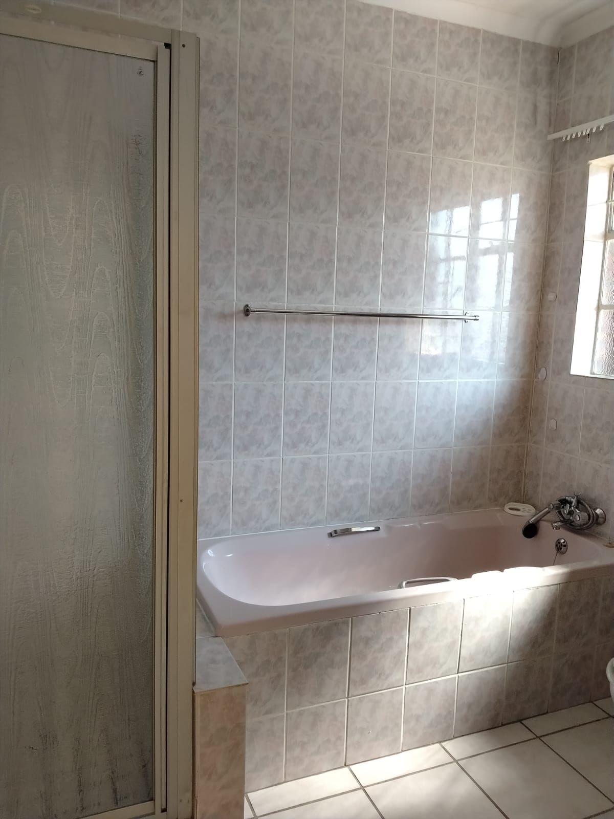 Sonskyn A46 : Beautiful two bedroom life rights unit for sale.