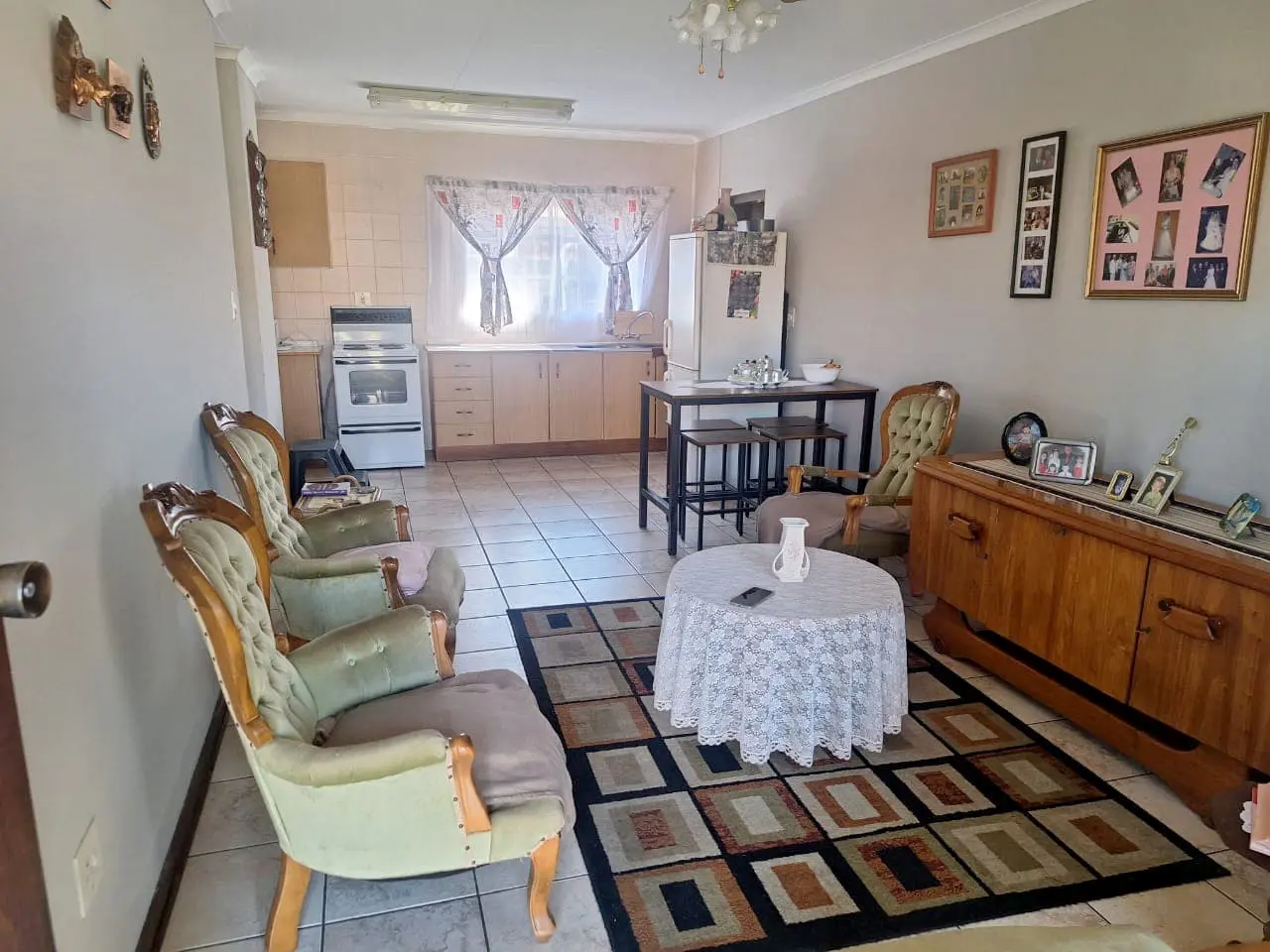 Three Rivers – Bataleur 10: Gorgeous 1-bedroom, 1-bathroom retirement unit for sale in Vereeniging.