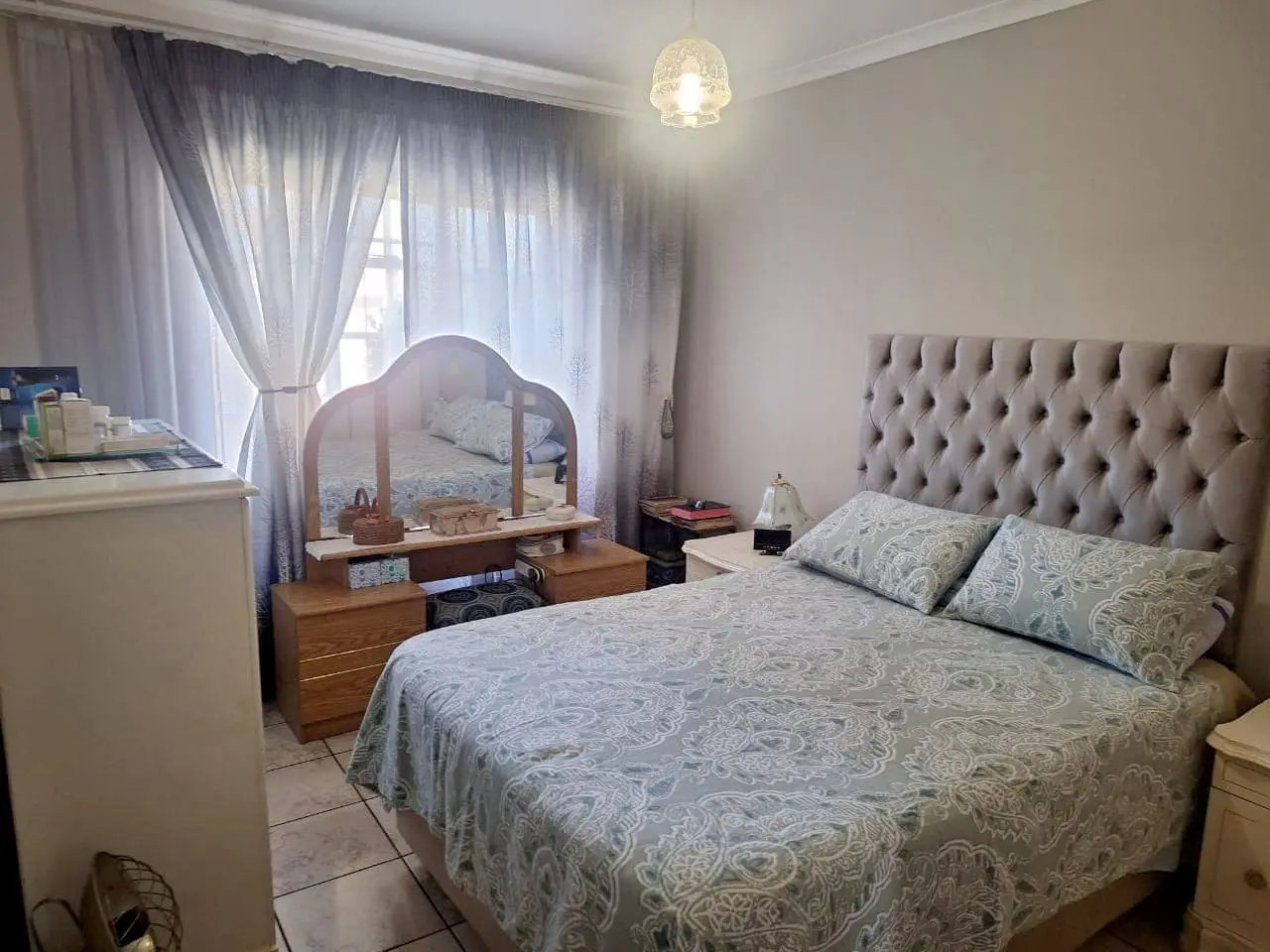 Three Rivers – Bataleur 10: Gorgeous 1-bedroom, 1-bathroom retirement unit for sale in Vereeniging.