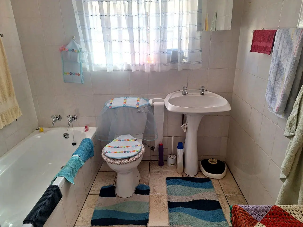 Three Rivers – Bataleur 10: Gorgeous 1-bedroom, 1-bathroom retirement unit for sale in Vereeniging.