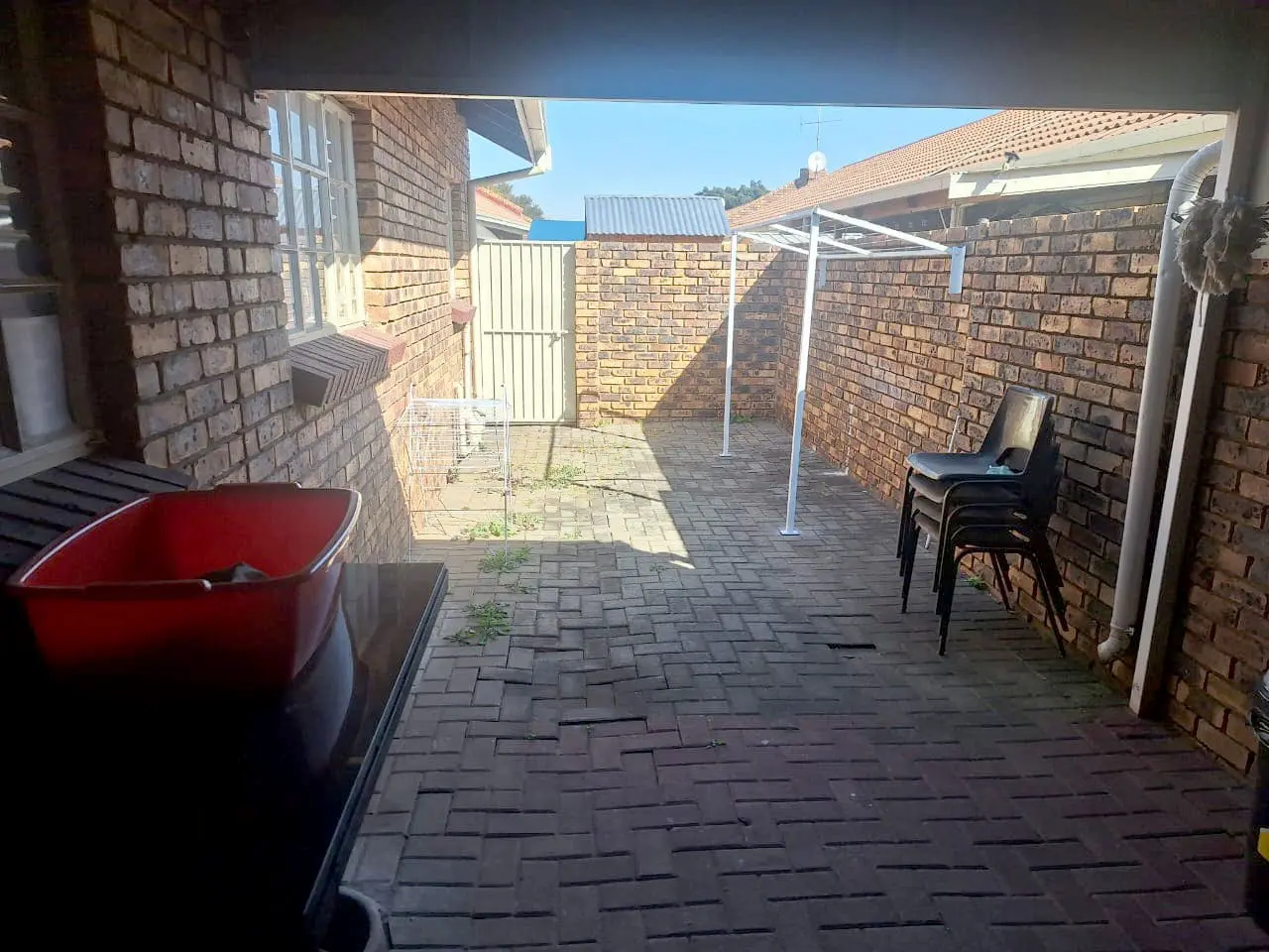 Three Rivers – Bataleur 10: Gorgeous 1-bedroom, 1-bathroom retirement unit for sale in Vereeniging.