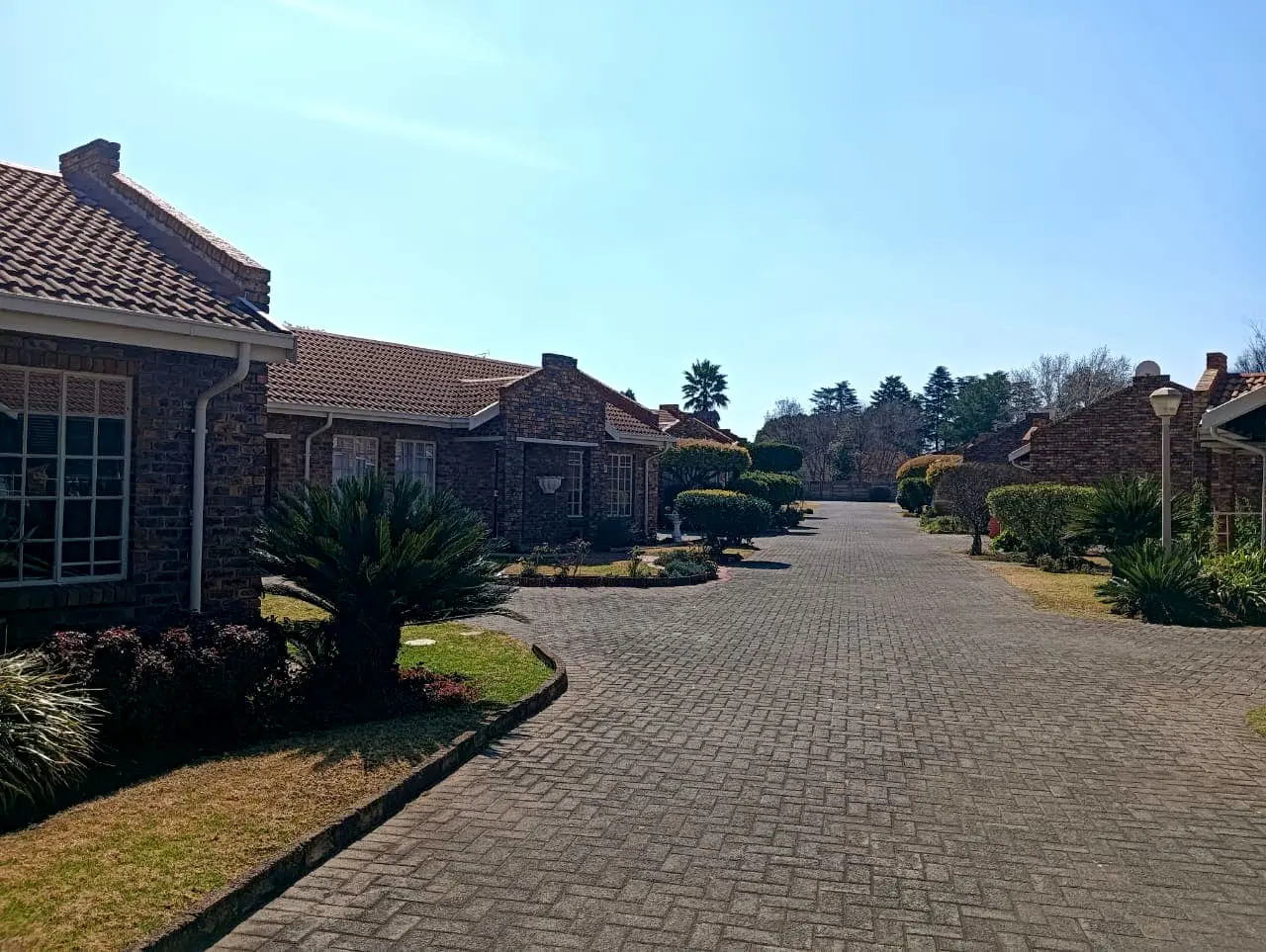 Three Rivers – Canary 4 : Beautiful one bedroom retirement unit for sale in Vereeniging.