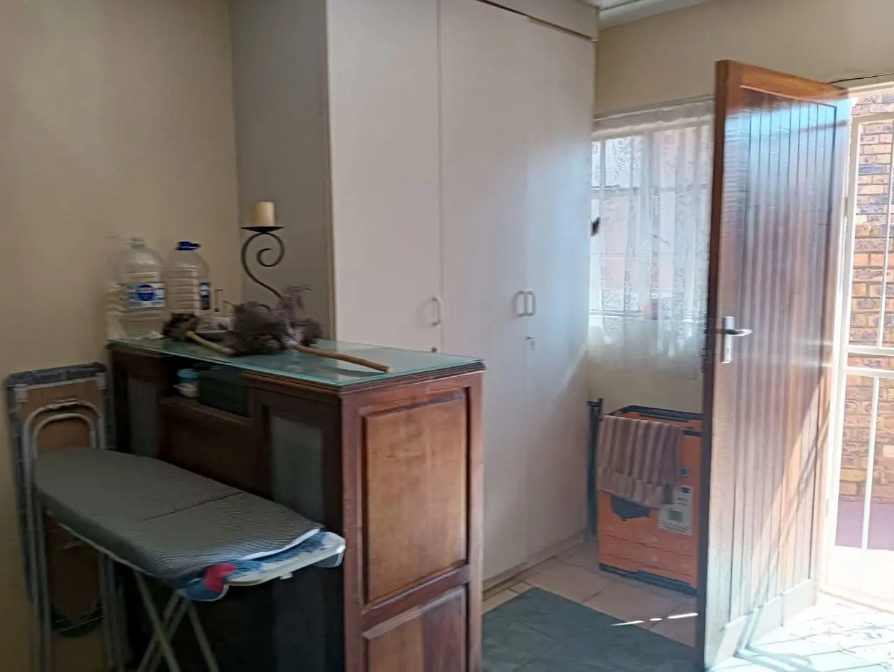 Three Rivers – Canary 4 : Beautiful one bedroom retirement unit for sale in Vereeniging.