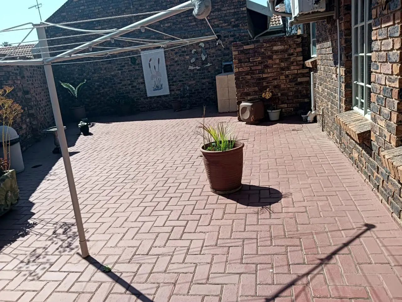 Three Rivers – Canary 4 : Beautiful one bedroom retirement unit for sale in Vereeniging.