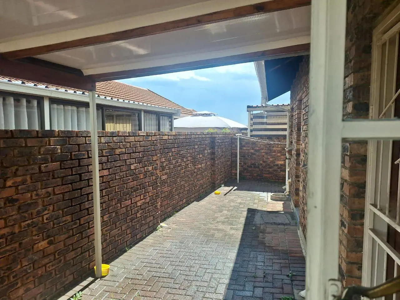 Three Rivers – Laventel 14: Lovely one bedroom retirement unit for sale in Vereeniging