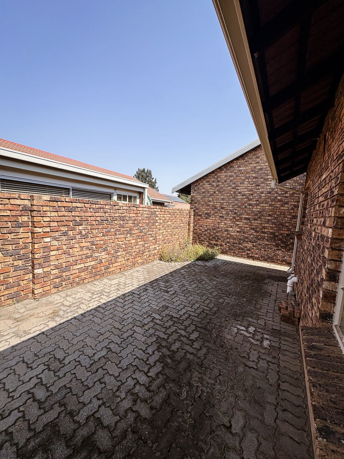 Three Rivers – Wilde Als 14 : Gorgeous 2-bedroom 1-bathroom retirement unit for sale.