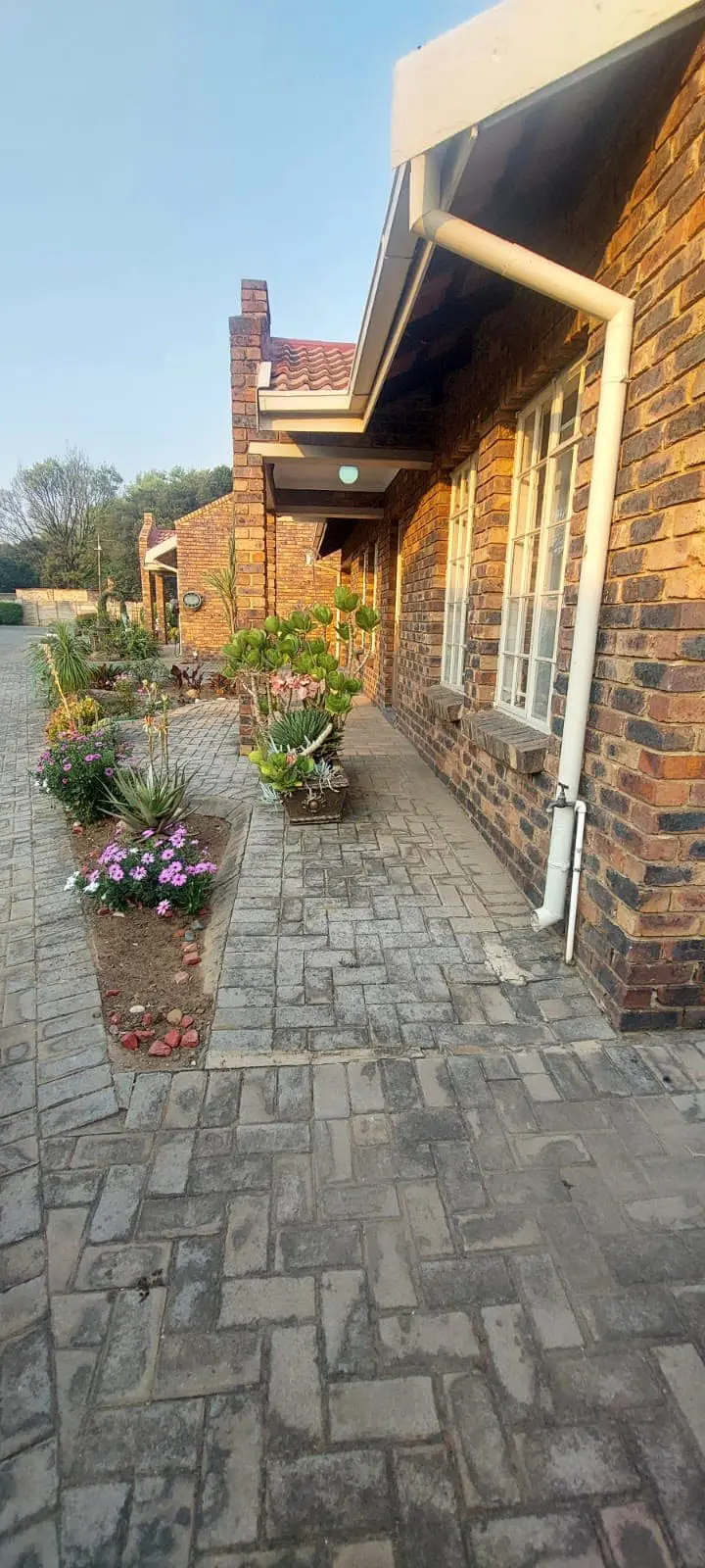 Three Rivers – Fisant 8 : Stunning 2 bedroom retirement unit for sale.
