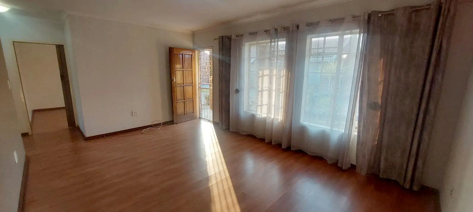 Three Rivers – Fisant 8 : Stunning 2 bedroom retirement unit for sale.