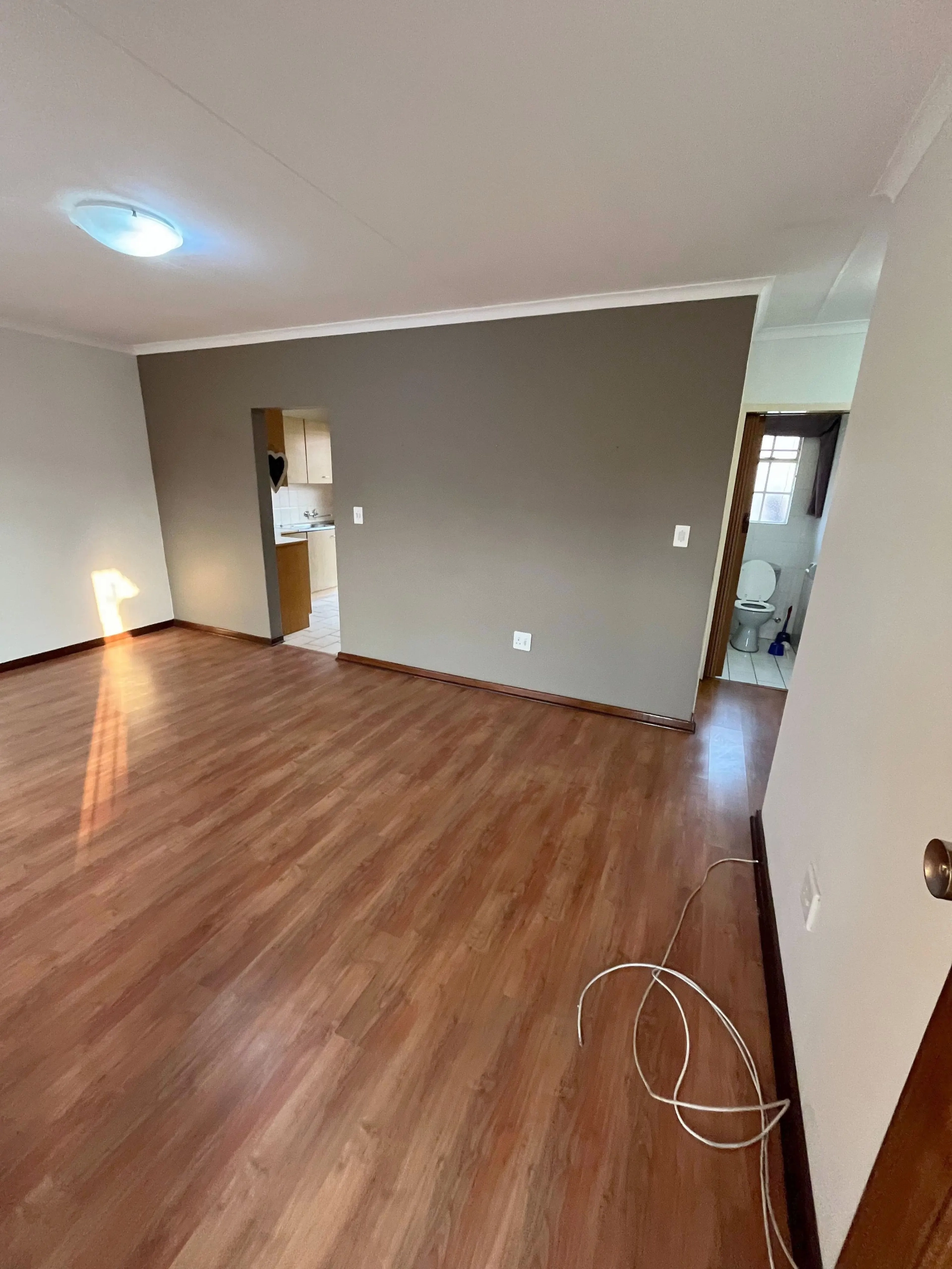 Three Rivers – Fisant 8 : Stunning 2 bedroom retirement unit for sale.