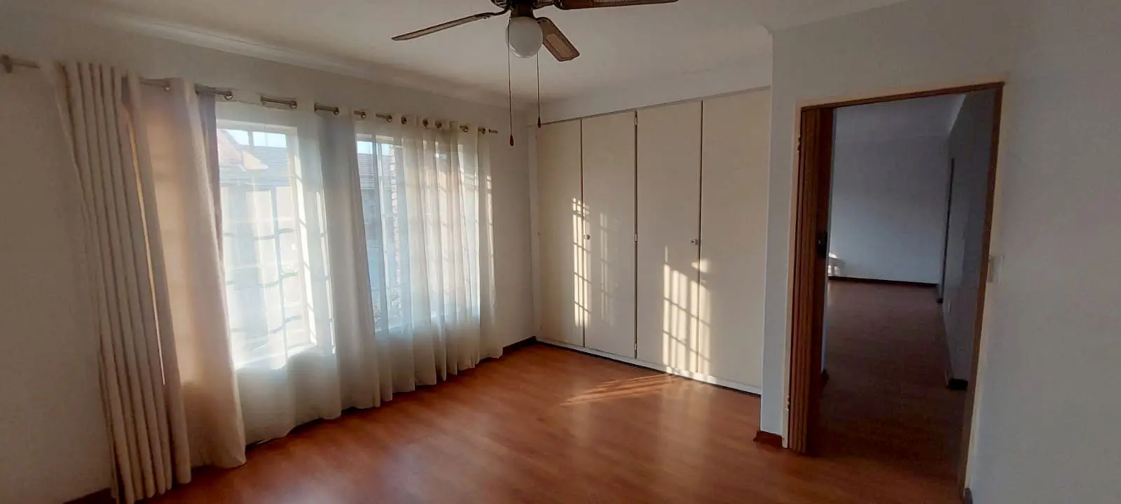 Three Rivers – Fisant 8 : Stunning 2 bedroom retirement unit for sale.