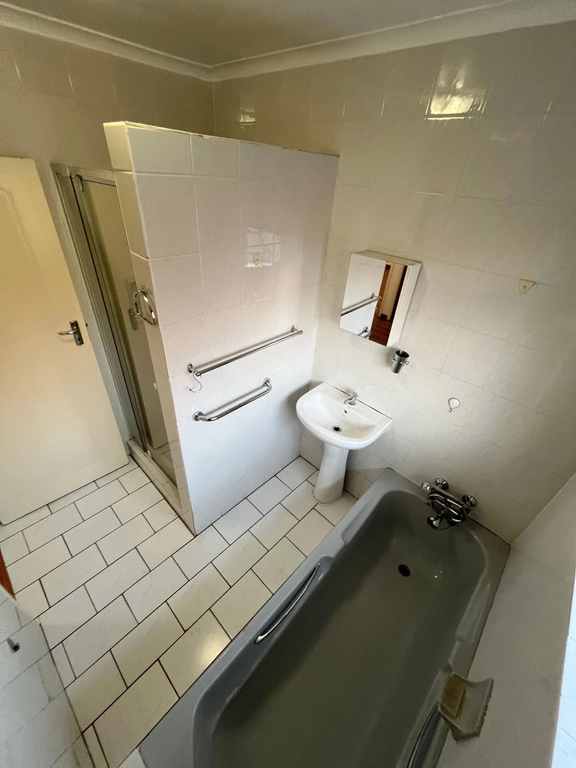 Three Rivers – Fisant 8 : Stunning 2 bedroom retirement unit for sale.