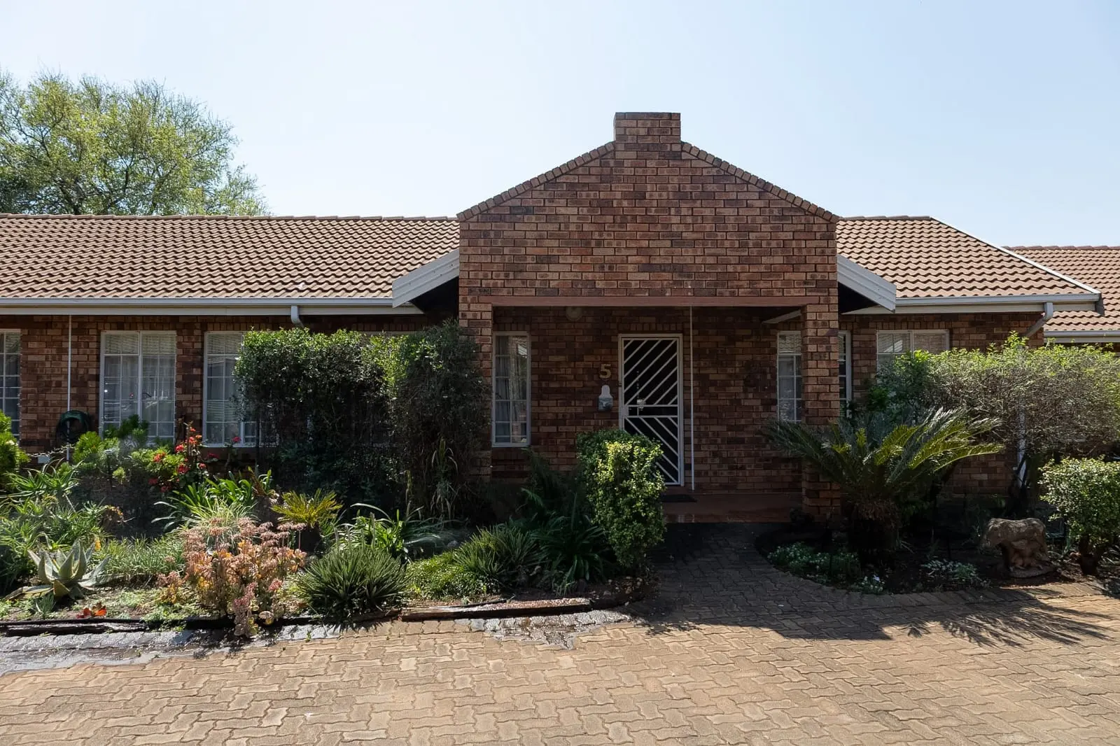 tarentaal5-3 Montana: Tarentaal 5 – Stunning 3 Bedroom, 2 Bathroom Life Rights Unit for Sale in Montana, Pretoria